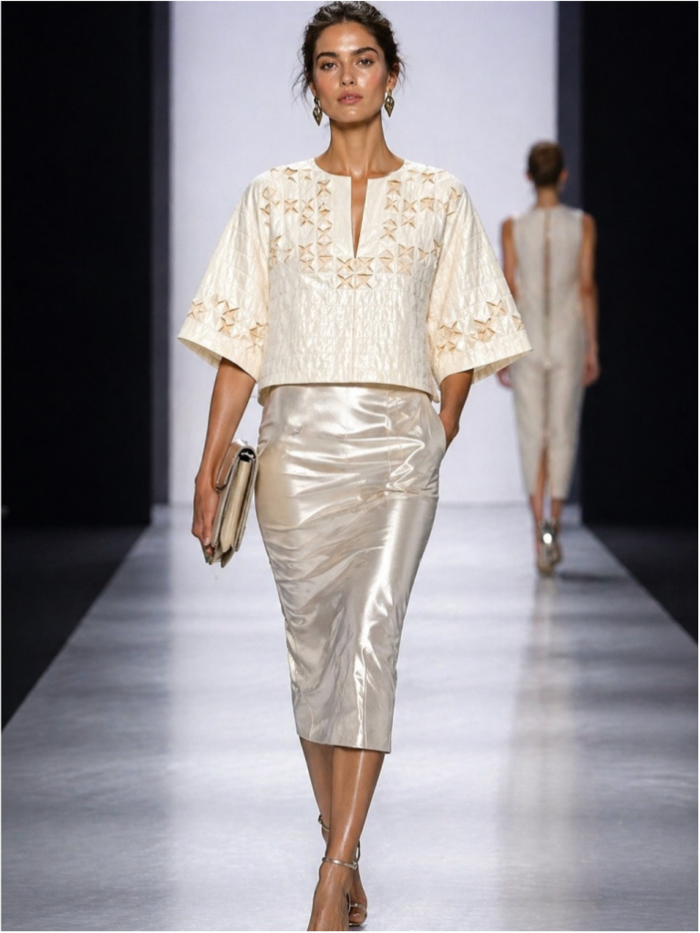 BCBGMAXAZRIA Runway Cream Silk Cutout Textured Top Medium NWT Designer Statement